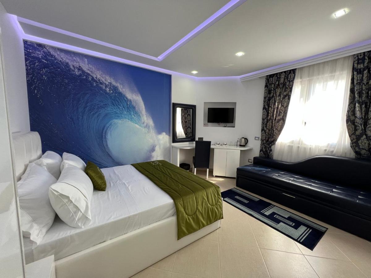 Cc Hotel & Residence Vlorë Eksteriør billede
