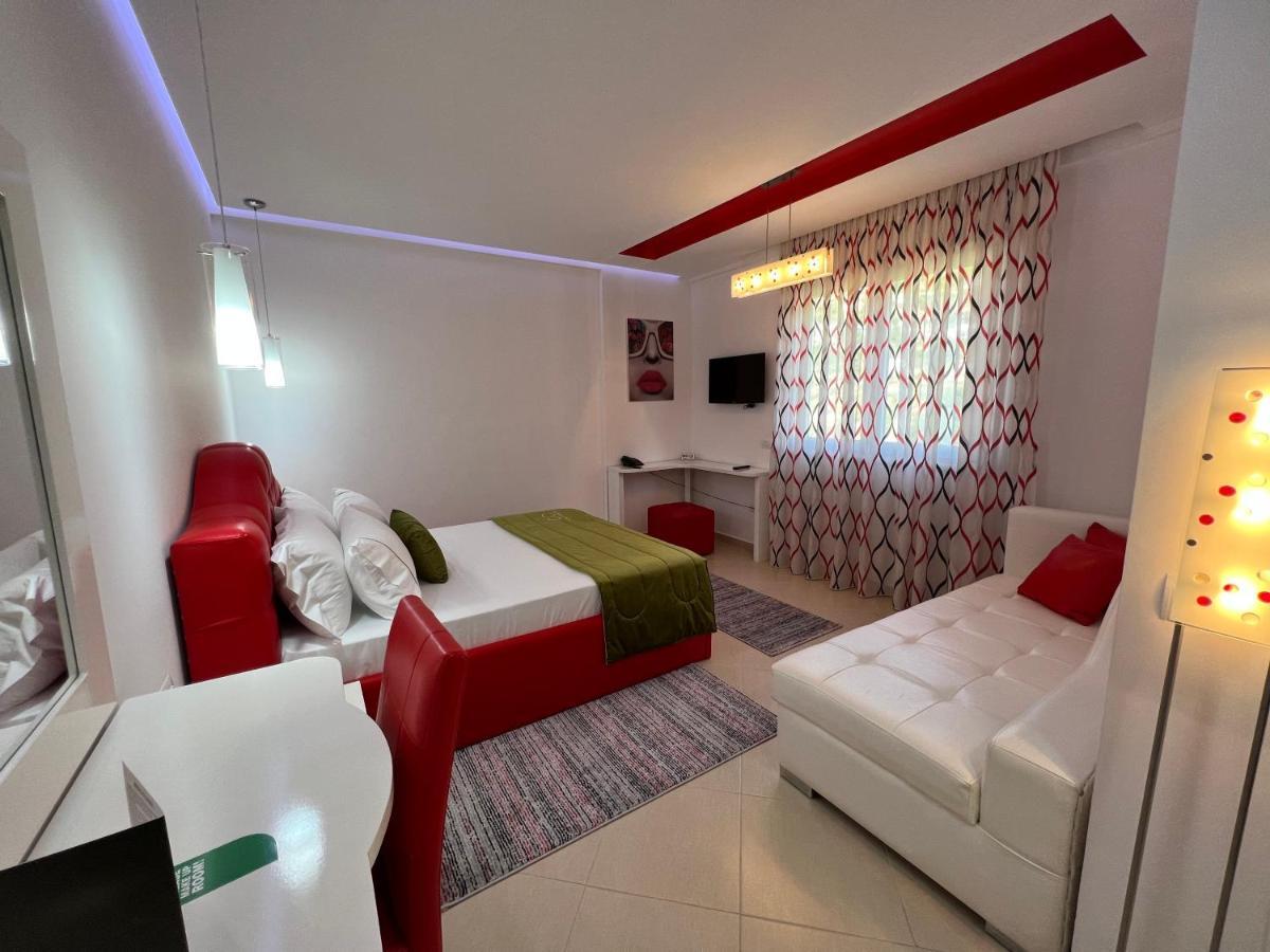 Cc Hotel & Residence Vlorë Eksteriør billede